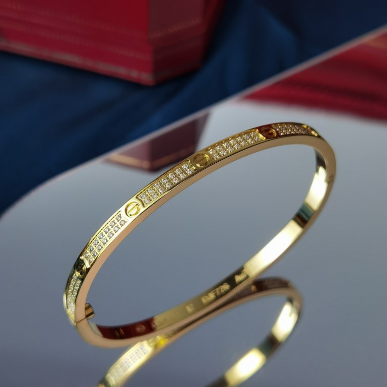 Cartier Cartier official website latest release explosive narrow version of LOVE carved CNV full star bracelet electroplated 18k rose gold  white gold inlaid simulation of high-carbon diamonds high-end customized full-di