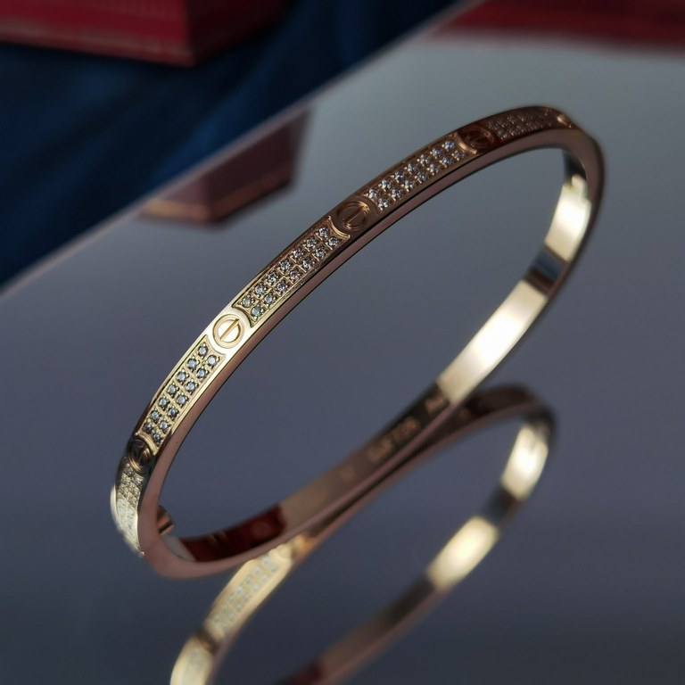 Cartier Cartier official website latest release explosive narrow version of LOVE carved CNV full star bracelet electroplated 18k rose gold  white gold inlaid simulation of high-carbon diamonds high-end customized full-di