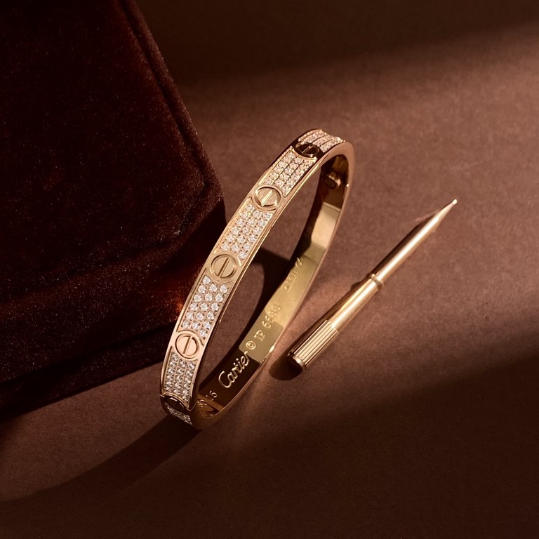 Cartier full star three rows of diamonds full nail five generations of screwdriver bracelet Titanium steel material plating 18k gold rose gold steel color never lose color gold and silver rose 3 colorsBracelet size16.17.