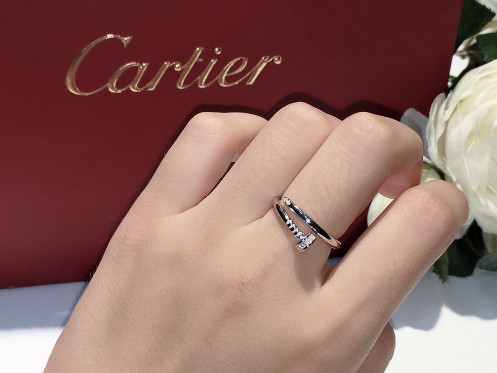 Cartier new nail ring, S925 sterling silver fine version, men and women couples models, opening design does not distinguish between the size, simple and versatile models, Luhan star with models, ring item number L32.