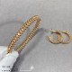 V gold plated 1.0 imitation gold (narrow version of the size 16.17) Cartier couples models CNC narrow version of the bullet bracelet, the most popular one    Both sides of the small willow nails can be free to shake, a v