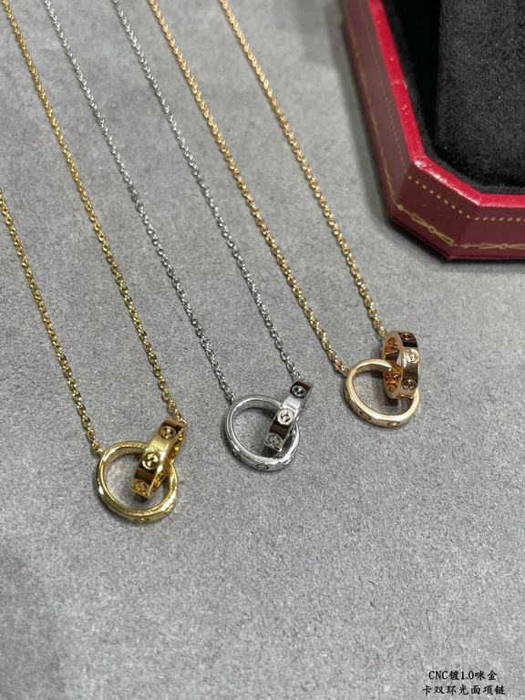 V gold plating 1.0 imitation gold Cartier classic CNC double ring glossy necklace    high-end customized    look at the chain plate to see the engraving, and then look at the workmanship Original replica into the counter