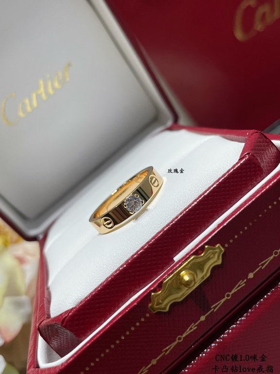 V gold material Size 678 . Cartier CNC Convex Diamond Love Nail Ring   Convex diamonds are more sparkling, the most popular one ring     Eternal classic In recent years it is very hot High-end, high carbon diamonds micro