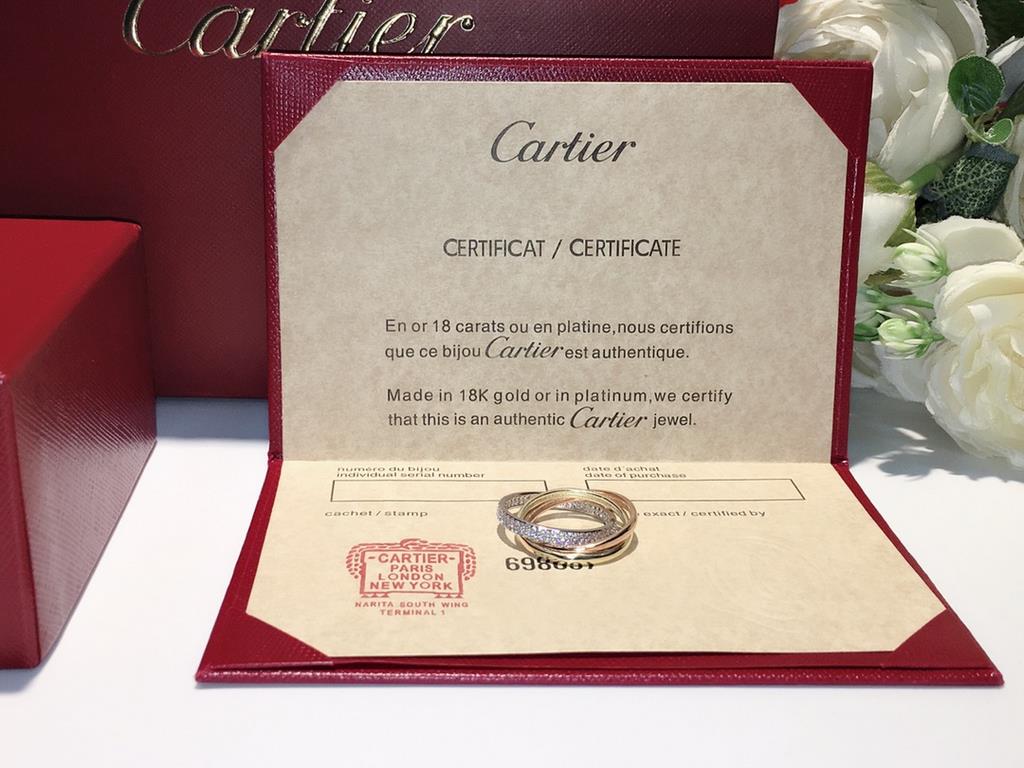 Cartier Cartier explosive three in one three ring color separation plating ring   high-end k gold process S925 sterling silver micro-setting process Cartier Always so classic rival treasures Absolutely recommended  678 y