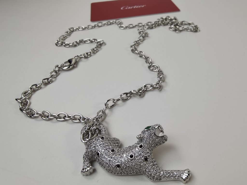 Cartier Cartier 11 Leopard with diamonds Edition Necklace Shipping Classic aristocratic style, luxury full of diamonds caressing leopard design Exclusive real photos   Heavy industry to create a perfect replica of the em