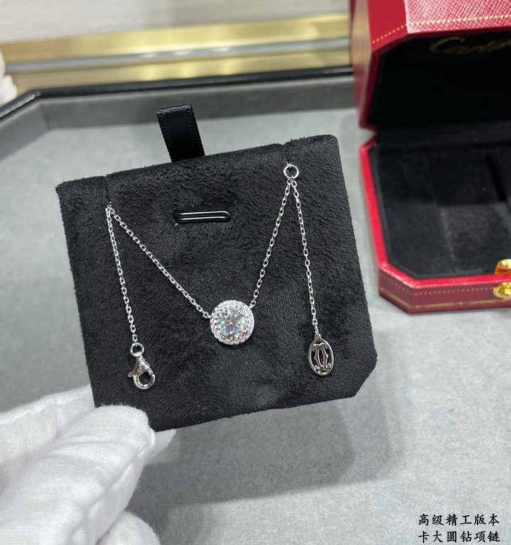 9 2  5  Cartier large round diamond necklace, exquisite   From cutting the main stone to plating to the finished product Very time-consuming. Imported high-carbon diamonds as the main stone small diamonds ring around the