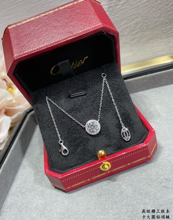 9 2  5  Cartier large round diamond necklace, exquisite   From cutting the main stone to plating to the finished product Very time-consuming. Imported high-carbon diamonds as the main stone small diamonds ring around the