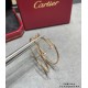 V gold material Cartier CNC large head and tail diamond stud earrings, according to the 18K real gold goods to create micro-setting technology typing. Foreign orders to see the details of the workmanship is very well rec