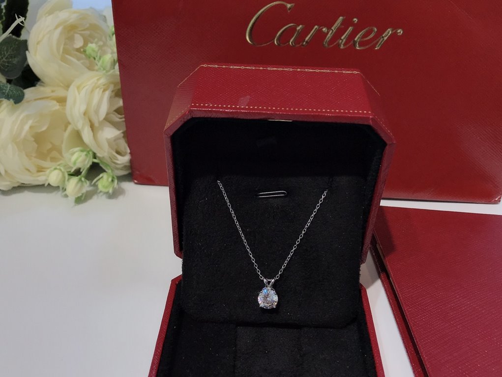 Cartier classic pop single diamond collarbone chain necklace, s925 silver, daily versatile! Classic fashion! Necklace item number