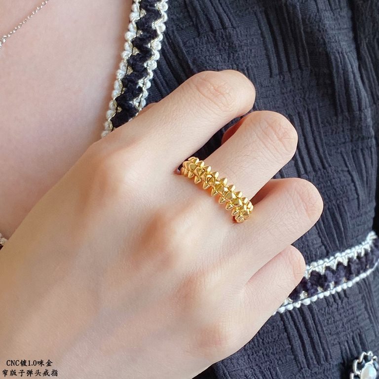 V gold plated 1.0 imitation gold Size 678 Pair Edition Cartier CNC narrow bullet head ring   the most popular one ring     the two sides of the small willow nails can be free to sway, very personalized one. Eternal class