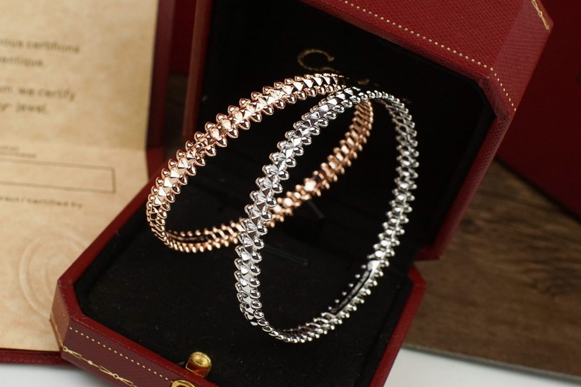 Cartier's Clash de Cartier studded bracelet   The combination of studs and beads plays with geometric elements   exquisite craftsmanship to present a rounded beauty Double charms in which   quietly wear the same style wi