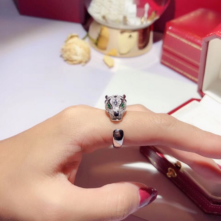 Explosive   Cartier official [shhh][shhh] 11 flower leopard ring   Leopard head ring yo, personalized openings design   full handmade magnifying glass   Micro-set super sparkling AAAA diamonds, Australia imported emerald