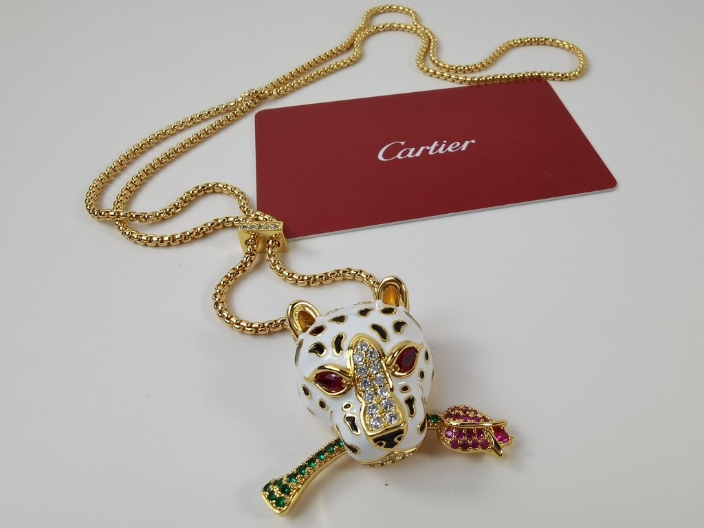 Cartier Cartier 11 Leopard Face Oil Drop Edition Necklace Shipping Classic aristocratic style, luxury full of diamonds and charming leopard design Exclusive photography   Heavy industry to create a perfect replica of the