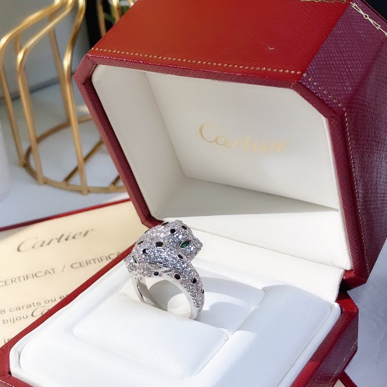 Dominant double leopard head full diamond pop ring  Panthère de Cartier floral leopard bracelet in 18K white gold Round brilliant diamonds. Emerald, cheetah - as Cartier's iconic animal image, first appeared in 1914  Lou