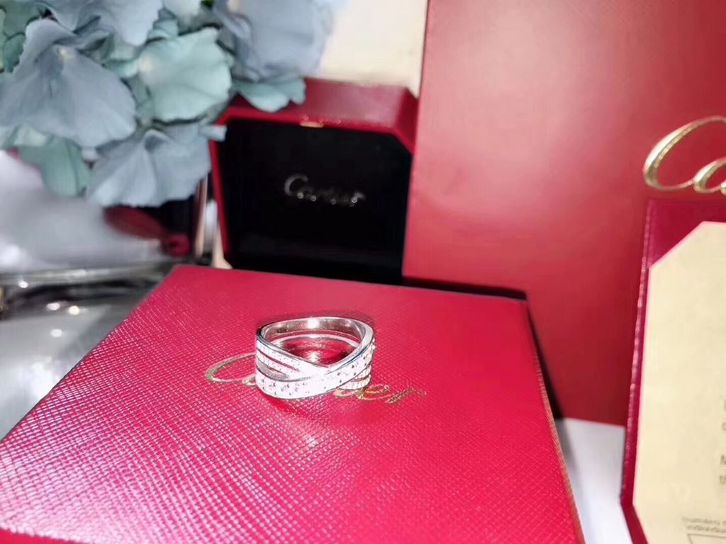 Cartier new double ring, S925 sterling silver fine version, noble and luxurious, the United States version of the size 6.7.8, ring item QN60.