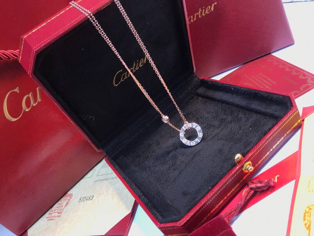 Romantic hand in hand for a lifetime of love for a lifetime  Cartier Cartier Classic LOVE Series Double Layer Necklace  Fashion Netroots star with the same models    Perfect seconds Amazing the whole scene  S925 Sterling