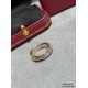 V gold material Cartier three rings without diamonds   Size 678. manpower a   ring embracing inlay Perfect interpretation of symmetrical aesthetics Elegant and generous. Ring butt Smooth ring arm Wear comfortably without