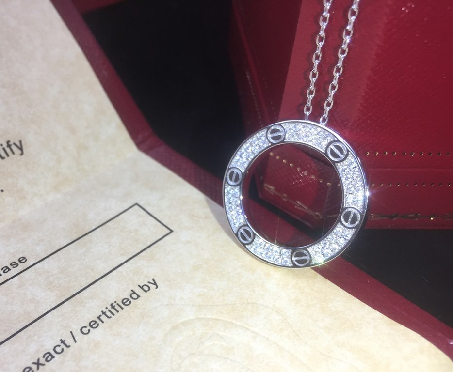 Cartier Cartier Classic LOVE full star circle necklace [Lightning] Original one to one customized, comparable to the real thing [embrace] High-end sub-gold plating 18k gold process Set with imported simulation of high-ca