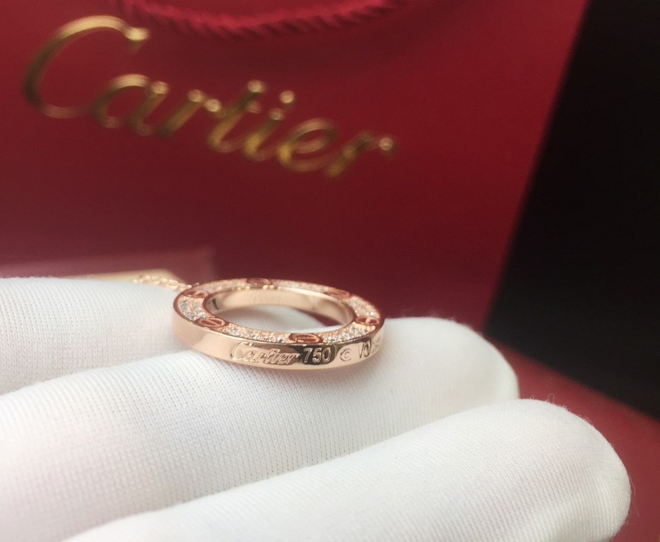 Cartier Cartier Classic LOVE full star circle necklace [Lightning] Original one to one customized, comparable to the real thing [embrace] High-end sub-gold plating 18k gold process Set with imported simulation of high-ca