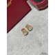 V gold material color separation plating Cartier three rings round diamond earrings, another classic, perfect interpretation of symmetrical aesthetics Elegant and generous. Wear comfort is high It is not easy to hook to 