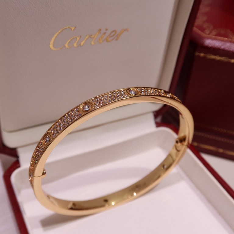 Love to build a happy life                ... Cartier Cartier nail full of diamond burst couple bracelet recommended   . Sub-gold material rose gold, white gold gold color available  .