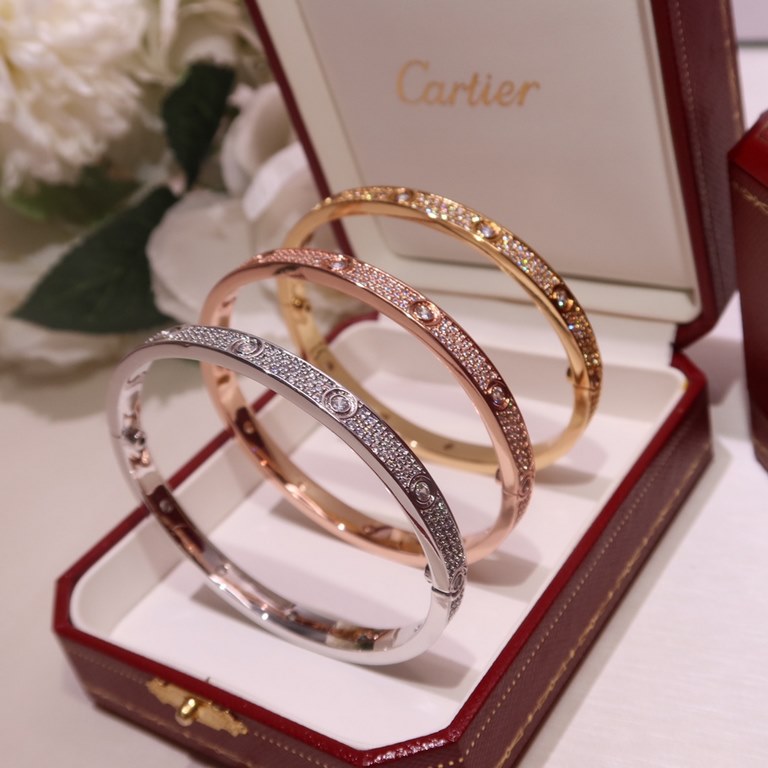 Love to build a happy life                ... Cartier Cartier nail full of diamond burst couple bracelet recommended   . Sub-gold material rose gold, white gold gold color available  .