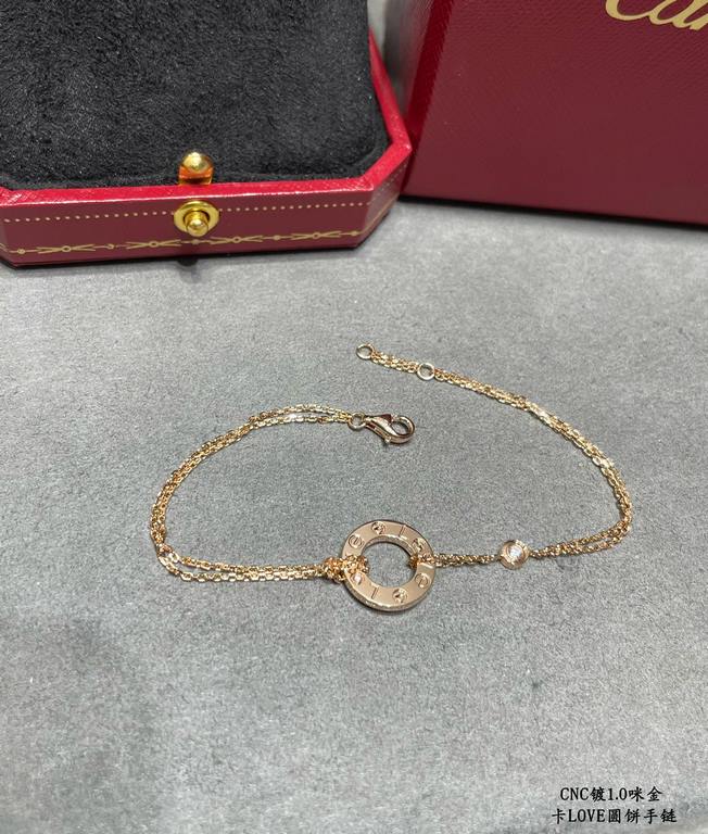 CNC plated 1.0 imitation gold Cartier Classic LOVE double-sided round cake bracelet   real shot   high-end custom    look at the chain plate to see the engraving, and then look at the workmanship Original replica into th