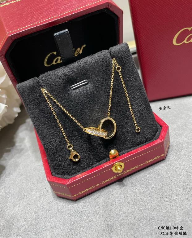 V gold plating 1.0 imitation gold CNC high version Cartier classic double ring necklace with diamonds   real shot   high-end customization    Look at the chain plate to see the engraving, and then look at the workmanship