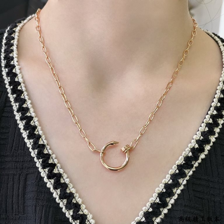 V gold material Cartier CNC thick chain glossy nail necklace, according to the 18K real gold goods to create foreign orders to see the details of the workmanship is very to stand by Exclusive shipments     seconds to kil