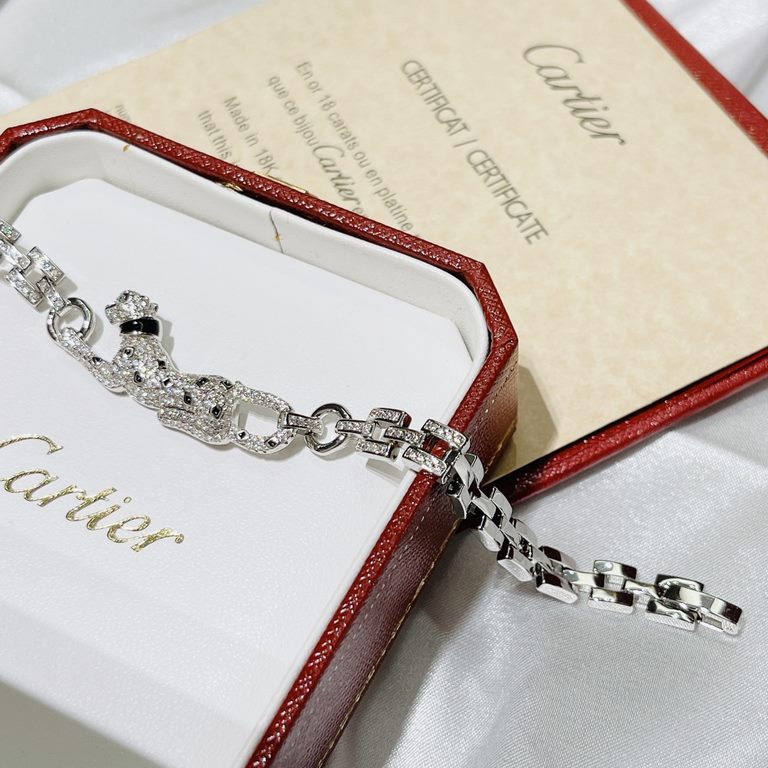 Cartier Cartier 11 Leopard Full Diamond Bracelet Shipped Classic aristocratic model, luxury full diamonds caressing leopard design Exclusive real shot   Heavy industry to create a perfect replica of the imported V gold m