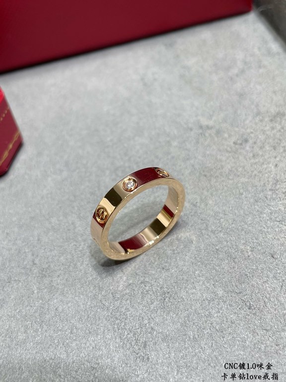 V gold material Size 678 . Cartier CNC Narrow Solitaire Love Nail Ring   One of the most popular rings     Timeless classic In recent years it has been very hot High-end, high carbon diamonds in micro-setting material Th