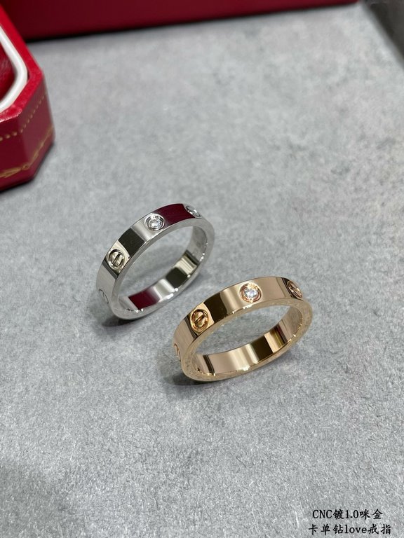 V gold material Size 678 . Cartier CNC Narrow Solitaire Love Nail Ring   One of the most popular rings     Timeless classic In recent years it has been very hot High-end, high carbon diamonds in micro-setting material Th