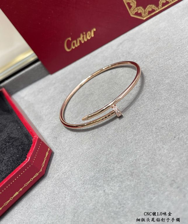 V gold plated 1.0 imitation gold Size 16.17. CNC pair version Cartier fine version of the head and tail diamond hollow tube studs bracelet, three colors together