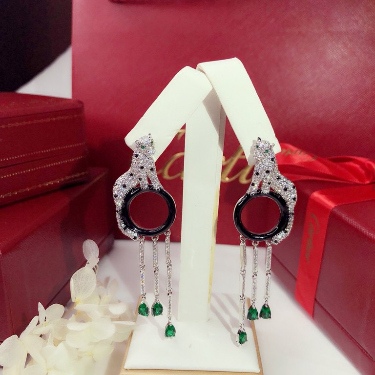 Sell crazy star hot push models    Cartier Cartier Series Jewelry sexy three-dimensional SOLEIL fashion full of diamonds spotted leopard circle tassel emerald earrings earrings shipment   star with the same paragraph, be