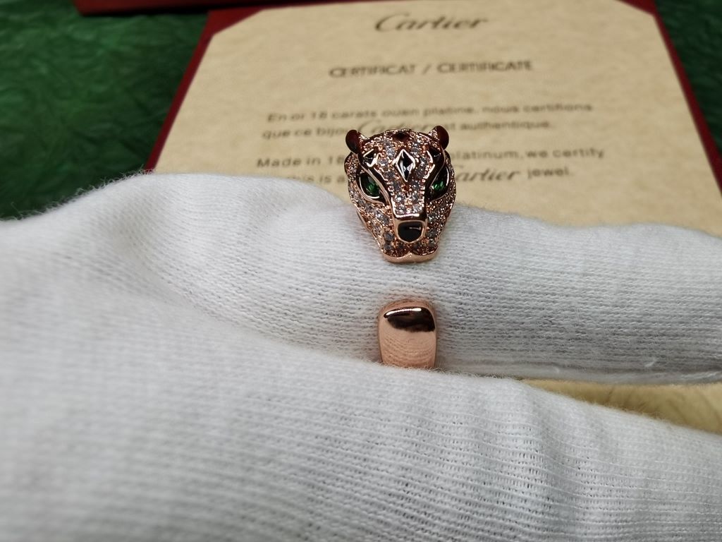 Cartier official [shhh][shhh] 11 flower leopard ring    leopard ring, open design, adjustable    full handmade magnifying glass   micro-set super sparkling AAAA diamonds, Australia imported emerald embellishment, three c