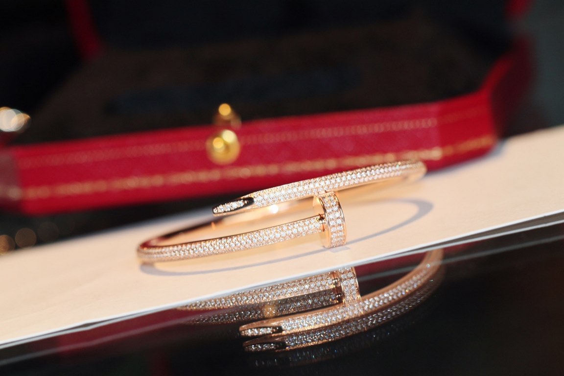 The latest   C@rtier Cartier half circle full of diamonds studded bracelet  Juste un Clou collection is unique and creative ~ bold and modern   personalized studded design Surface full of sparkling diamonds .... Exported