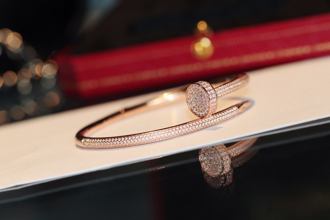 The latest   C@rtier Cartier half circle full of diamonds studded bracelet  Juste un Clou collection is unique and creative ~ bold and modern   personalized studded design Surface full of sparkling diamonds .... Exported