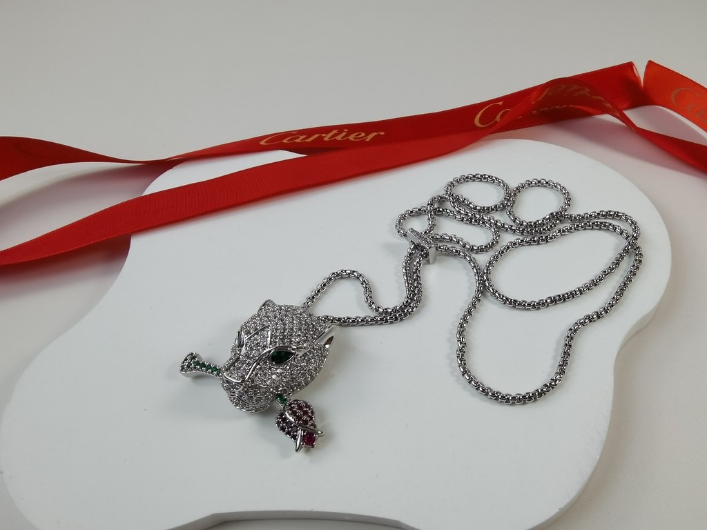 Cartier Cartier 11 leopard full of diamonds edition necklace shipment Classic aristocratic style, luxury full of diamonds caressing leopard design Exclusive real photos   Heavy industry to create a perfect replica of the