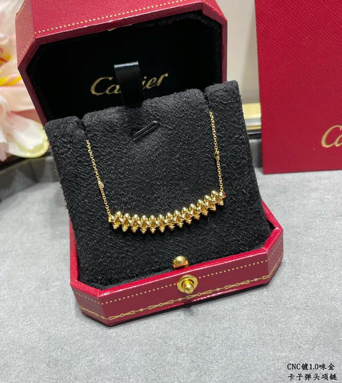 V gold plated 1.0 imitation gold Cartier CNC bullet necklace    The two sides of the small willow nails can be free to shake, very personalized one. Eternal classic Very hot in recent years High-end Micro-setting materia