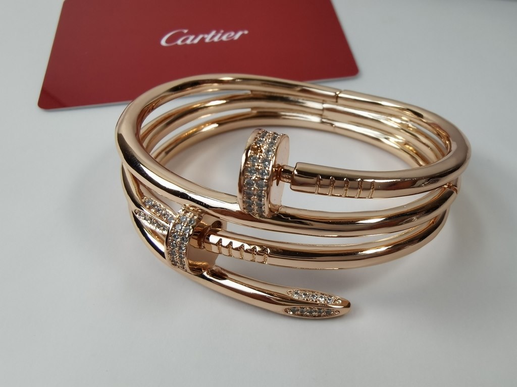 Cartier classic   studded bracelet  double studded bracelet high-end customized   hand-set top imported eight hearts and eight arrows diamonds 11 customized counter counter counter version absolute high quality   the net