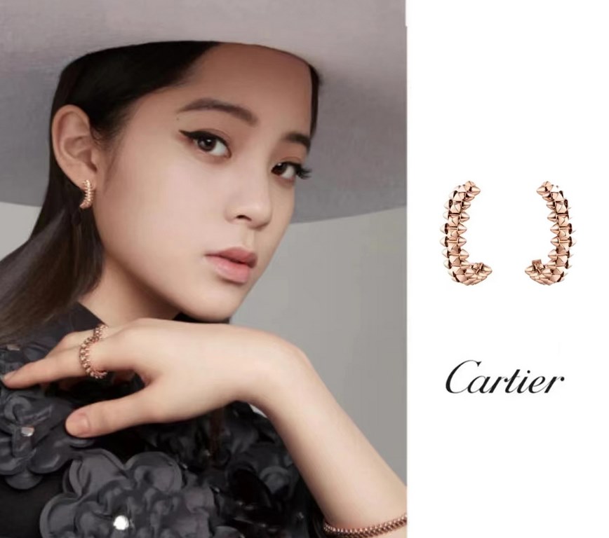 V Gold Cartier CNC Pair Edition Half Circle Bullet Earrings with Original Flying Saucer Earbuds    Celebrities with the same model The small willow nails on the two sides can be free to sway, very personalized one. Etern