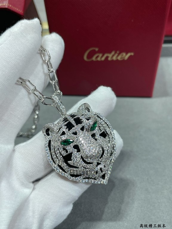 (Chain length 80cm  pendant 5cm) Cartier domineering models tiger necklace   sweater long chain domineering not lose the femininity , to attend the party Patty awesome    unisex!  PANTHèRE DE CARTIER series, tiger head n