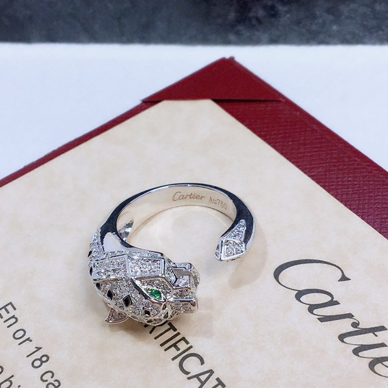 Dominant Spotted Fancy Color Diamond Leopard Head Full Diamond Explosion Ring  Panthère de Cartier Patterned Leopard Ring  18K White Gold Round Brilliant Cut Diamonds. Emerald, cheetah - as Cartier's iconic animal image,