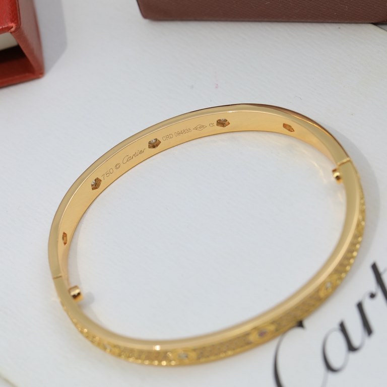 Upgraded version   Cartier full star love bracelet   a suitable for couples dating fashion jewelry  ... Promised to accompany the eternal warmth of the eternal warmth is what I want to give you the courage to go forward 