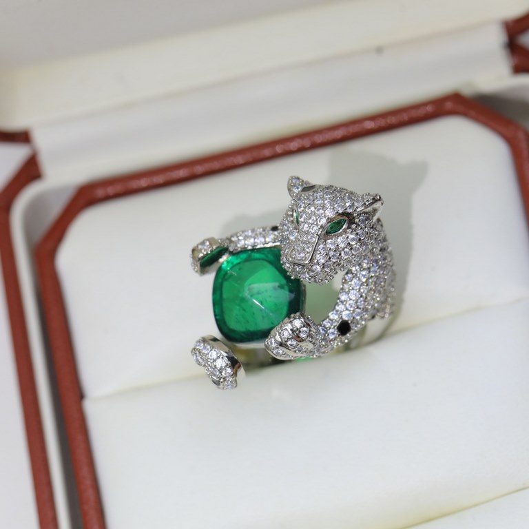 Emerald Leopard Ring  [925] One of the symbols of the Cartier brand  Latest Hot Cartier Leopard Emerald Gemstone Ring Cartier's classic masterpieces, enduring Legendary classics, always popularNo need to say more Origina