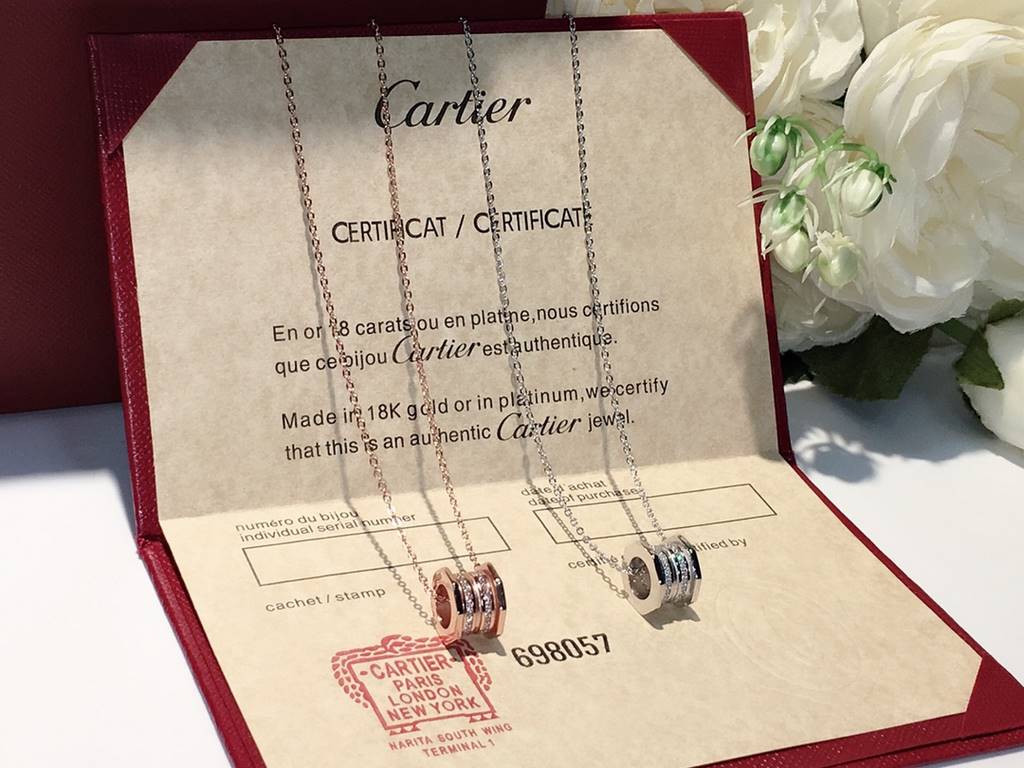 Cartier new screw hexagonal necklace, S925 sterling silver finishing version, three-dimensional, big design, simple and stylish, necklace item number AF29.