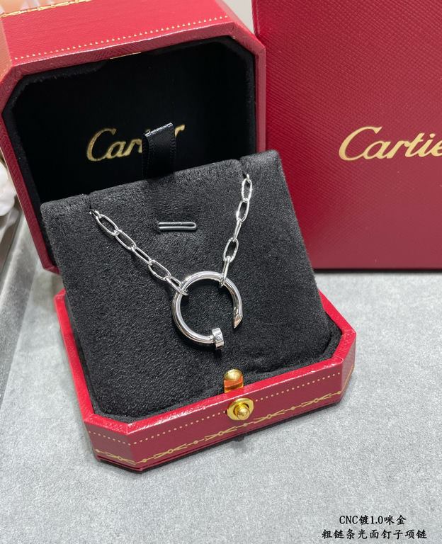 V gold material Cartier CNC thick chain glossy nail necklace, according to the 18K real gold goods to create foreign orders to see the details of the workmanship is very to stand by Exclusive shipments     seconds to kil