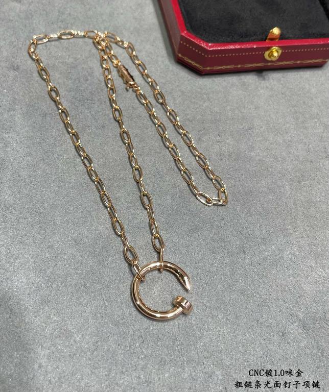 V gold material Cartier CNC thick chain glossy nail necklace, according to the 18K real gold goods to create foreign orders to see the details of the workmanship is very to stand by Exclusive shipments     seconds to kil