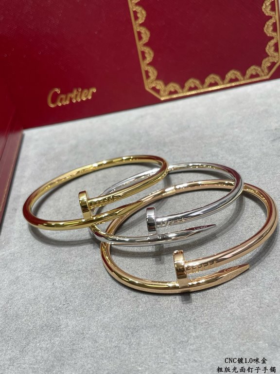 V gold plated 1.0 imitation gold DB original lettering CNC version Cartier rough glossy studs bracelet       Cartier Cartier Juste un Clou Studs Bracelet Classics Three colors complete Couples gift (Let's Stick Together)