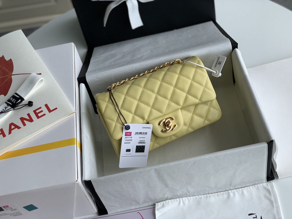 Upgraded  Chanel CF Mini 1116 small bag summer than to prepare   the most small C iconic leather through the chain as classics bags masterpiece authentic price soared conservative design with a variety of colorful decor 